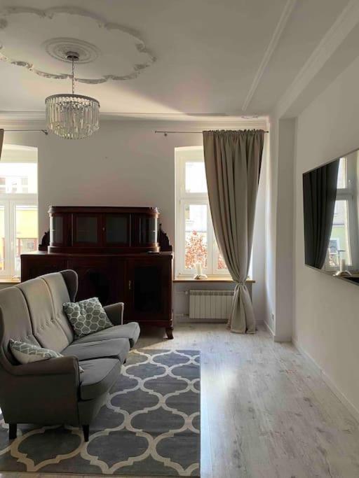 Apartment Glamour *
